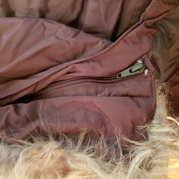 North Face burgundy/purple coat - Picture 8 of 8